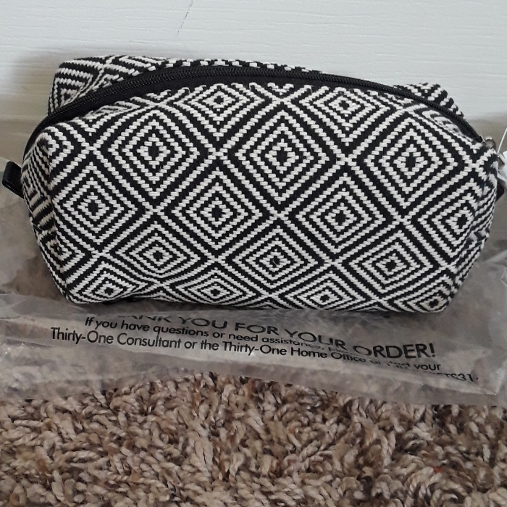 Pouch - Picture 3 of 4
